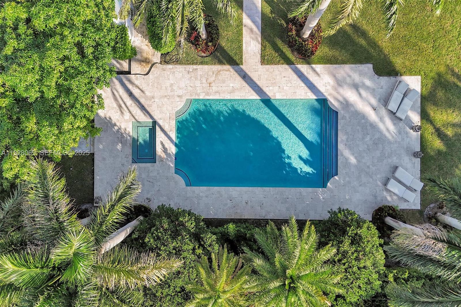 1281 Banyan Rd Boca Raton, FL 33432