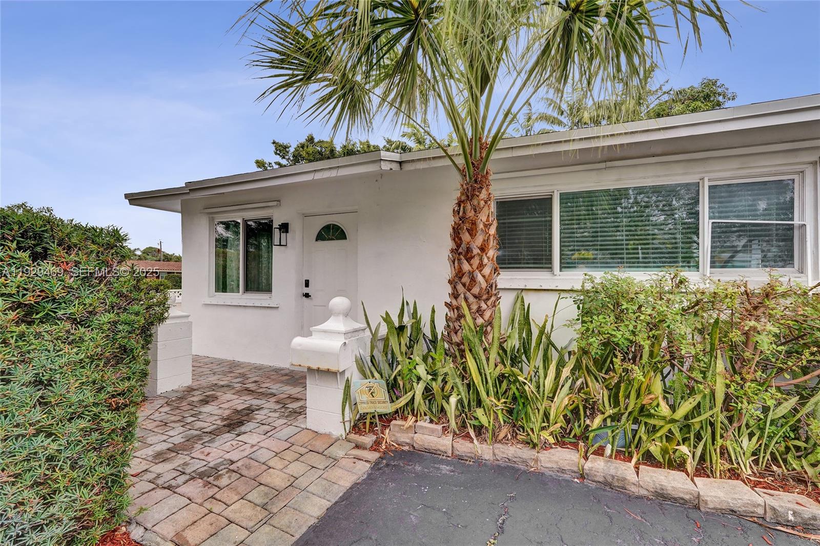 5100 NE 17th Ter Fort Lauderdale, FL 33334