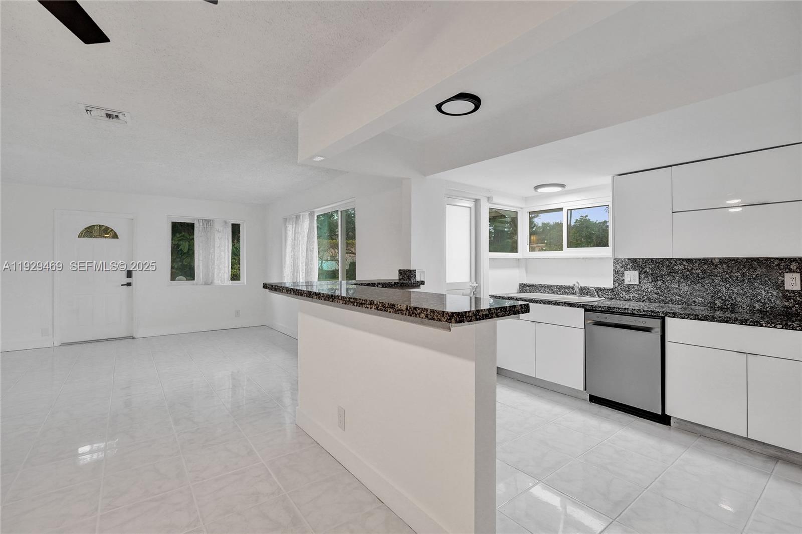 5100 NE 17th Ter Fort Lauderdale, FL 33334