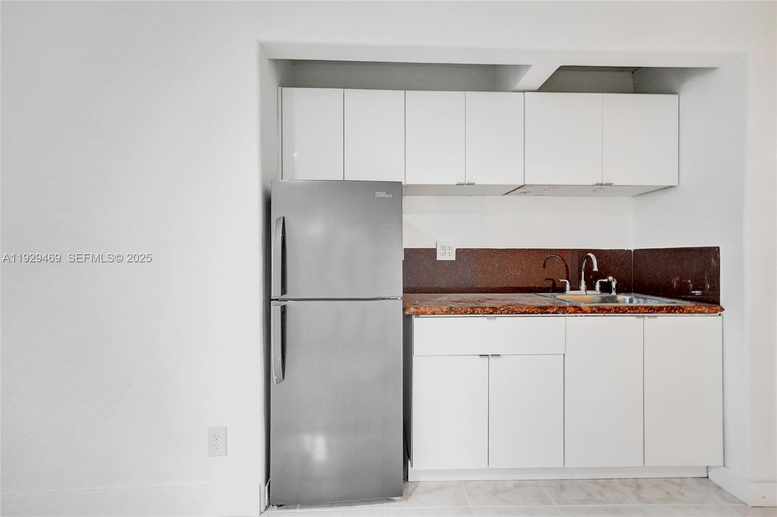 5100 NE 17th Ter Fort Lauderdale, FL 33334