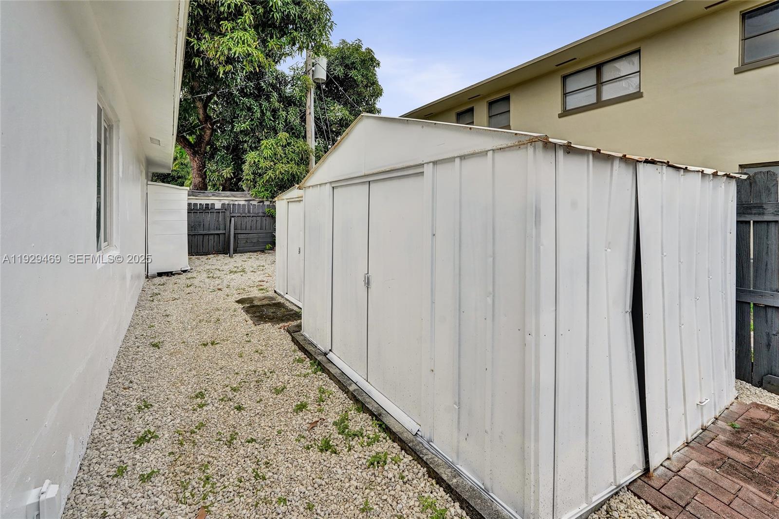 5100 NE 17th Ter Fort Lauderdale, FL 33334