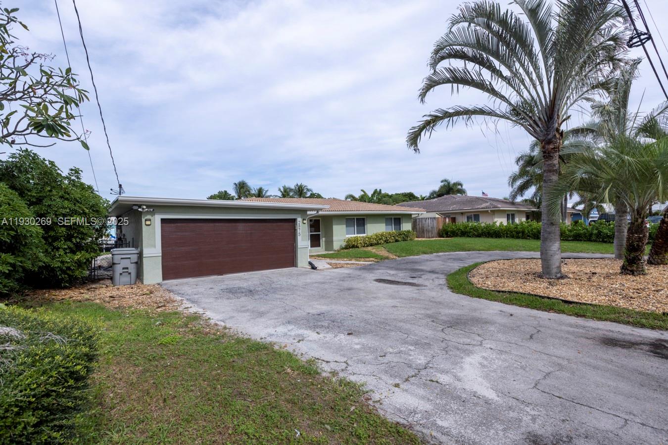 2875 NE 19th St Pompano Beach, FL 33062