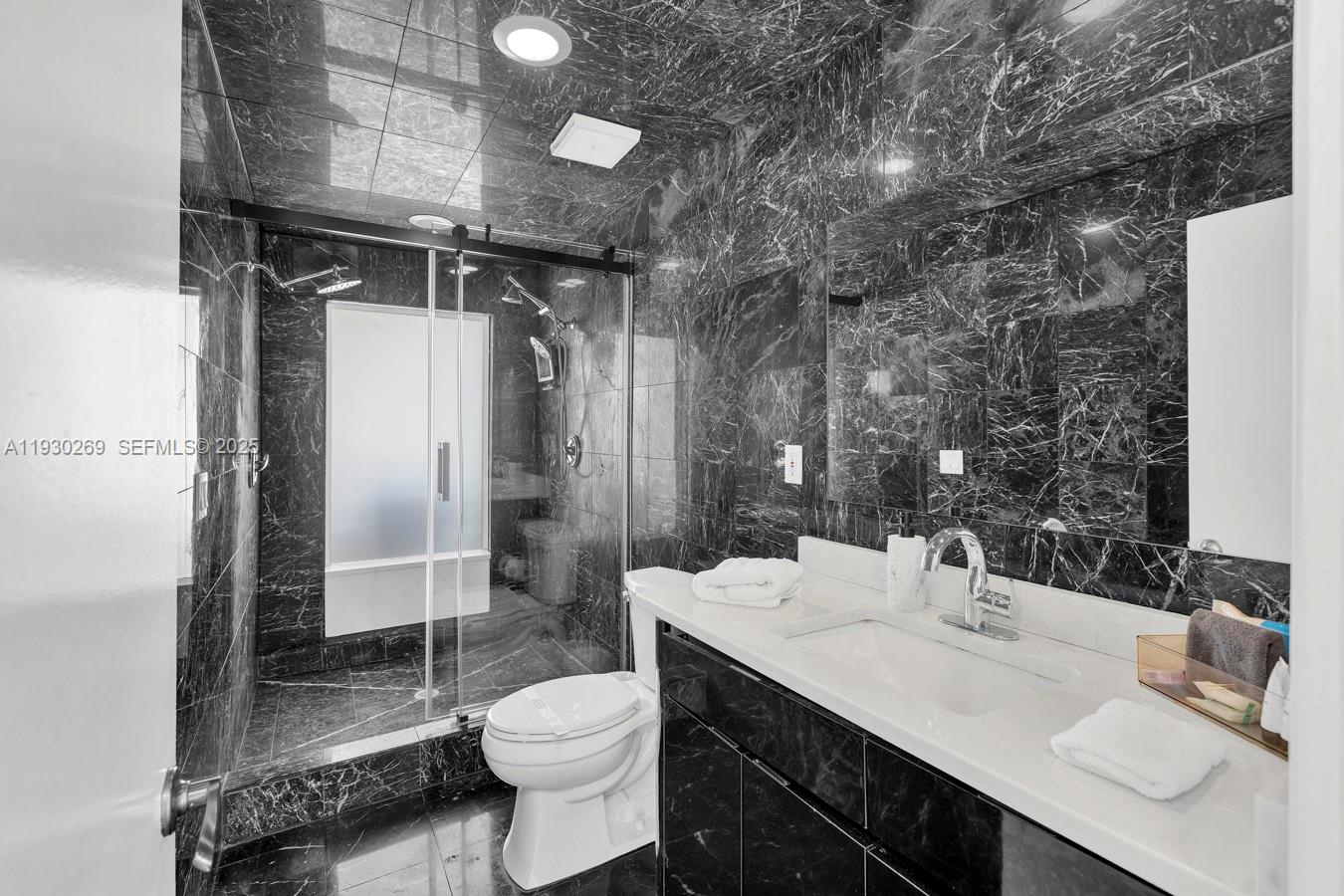 2875 NE 19th St Pompano Beach, FL 33062