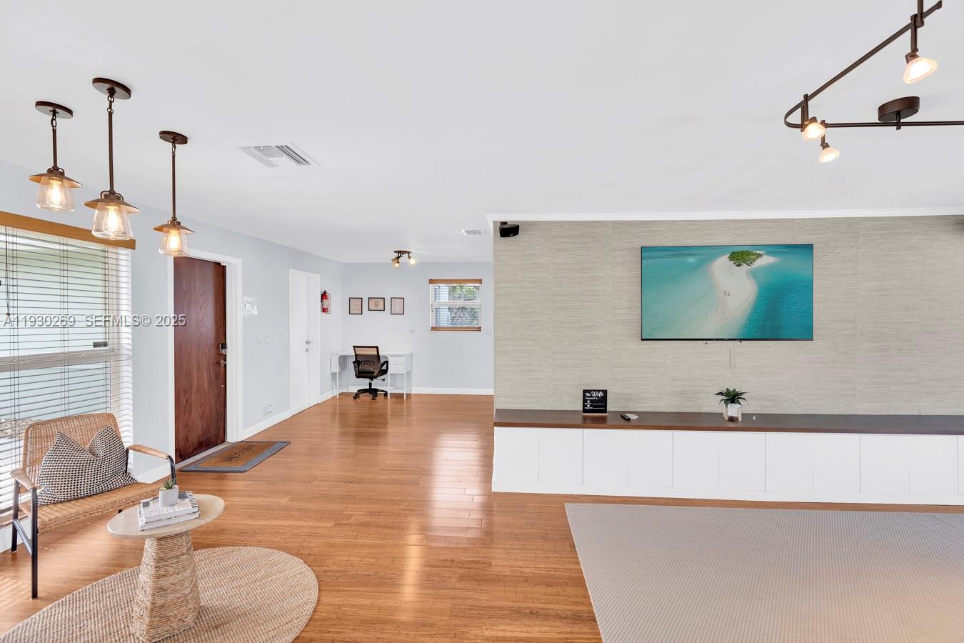 2875 NE 19th St Pompano Beach, FL 33062