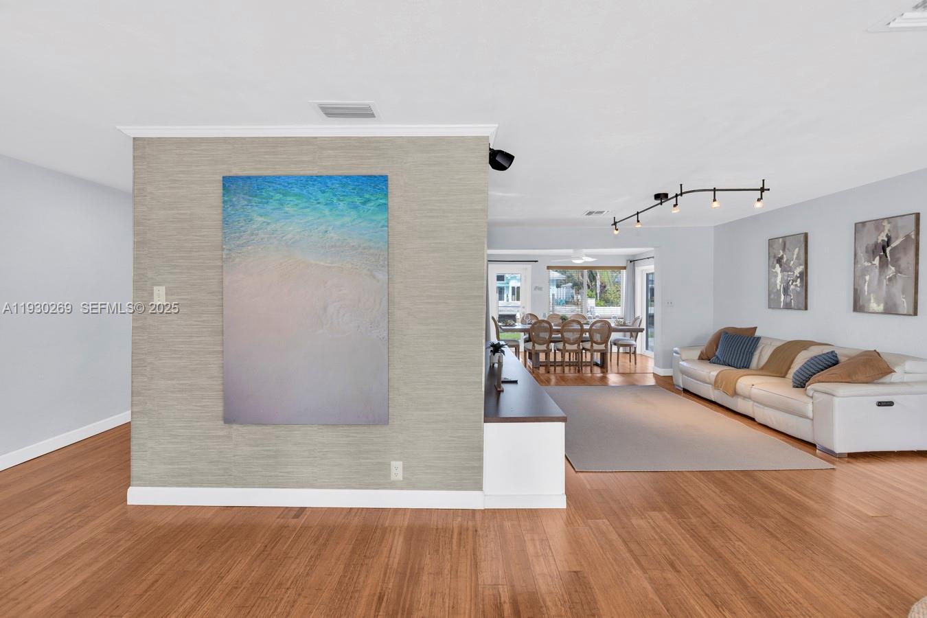 2875 NE 19th St Pompano Beach, FL 33062