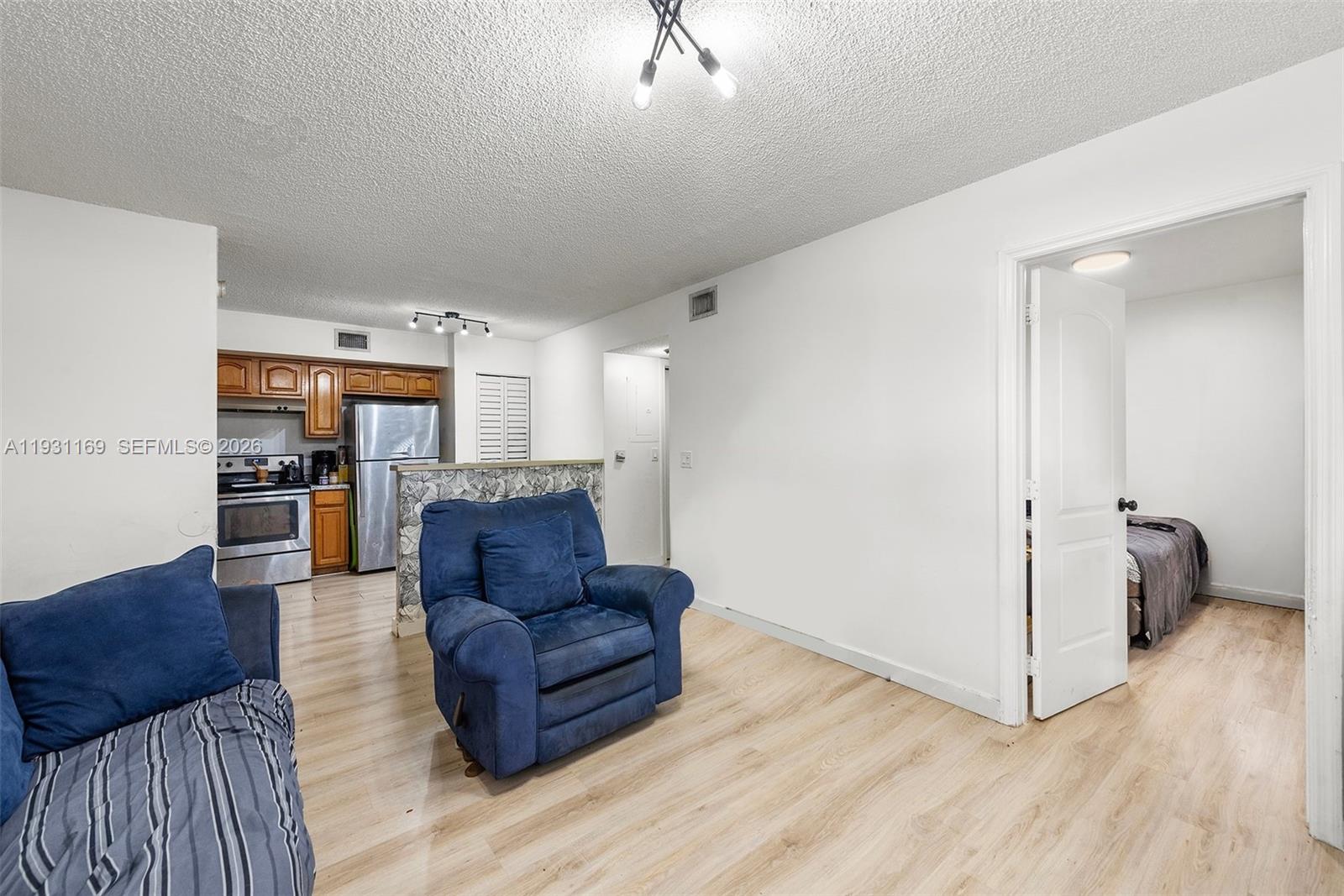 3700 N 56th Ave #1012 Hollywood, FL 33021