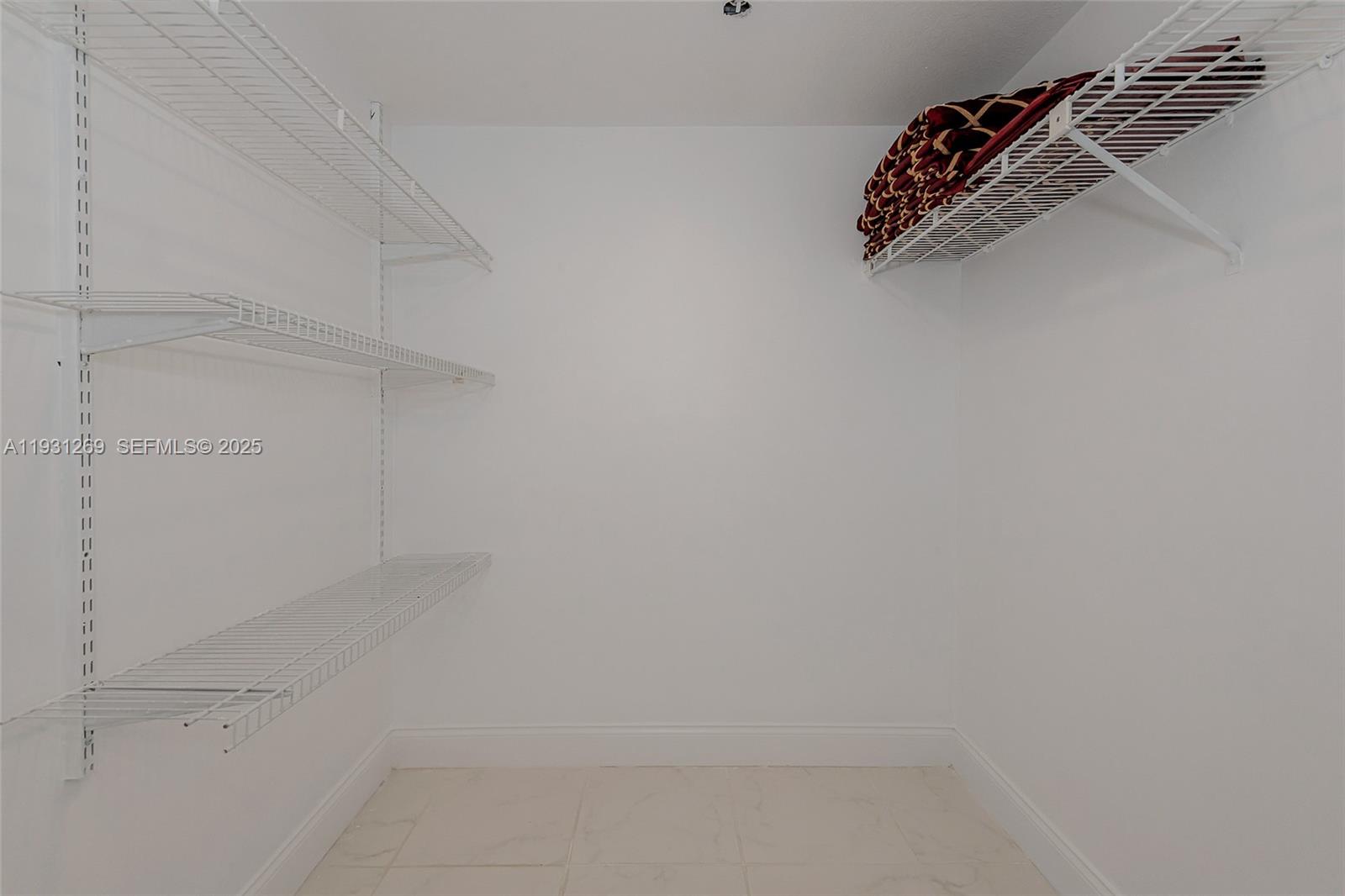 625 Oaks Dr #503 Pompano Beach, FL 33069