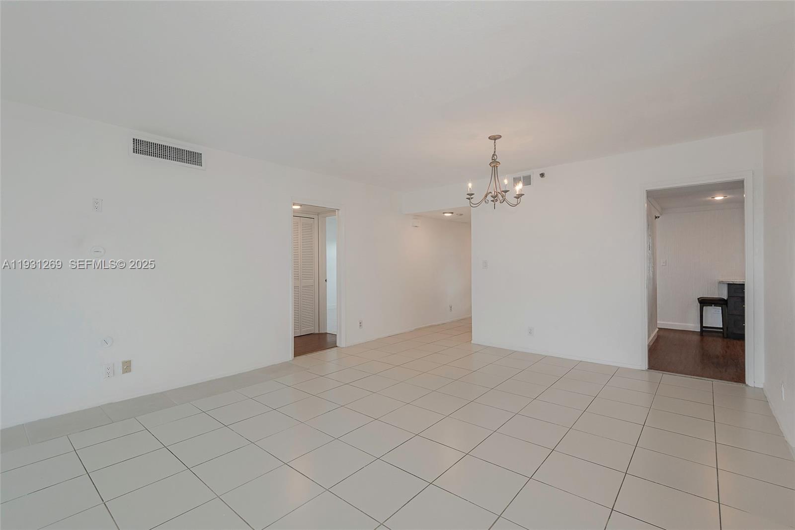 625 Oaks Dr #503 Pompano Beach, FL 33069