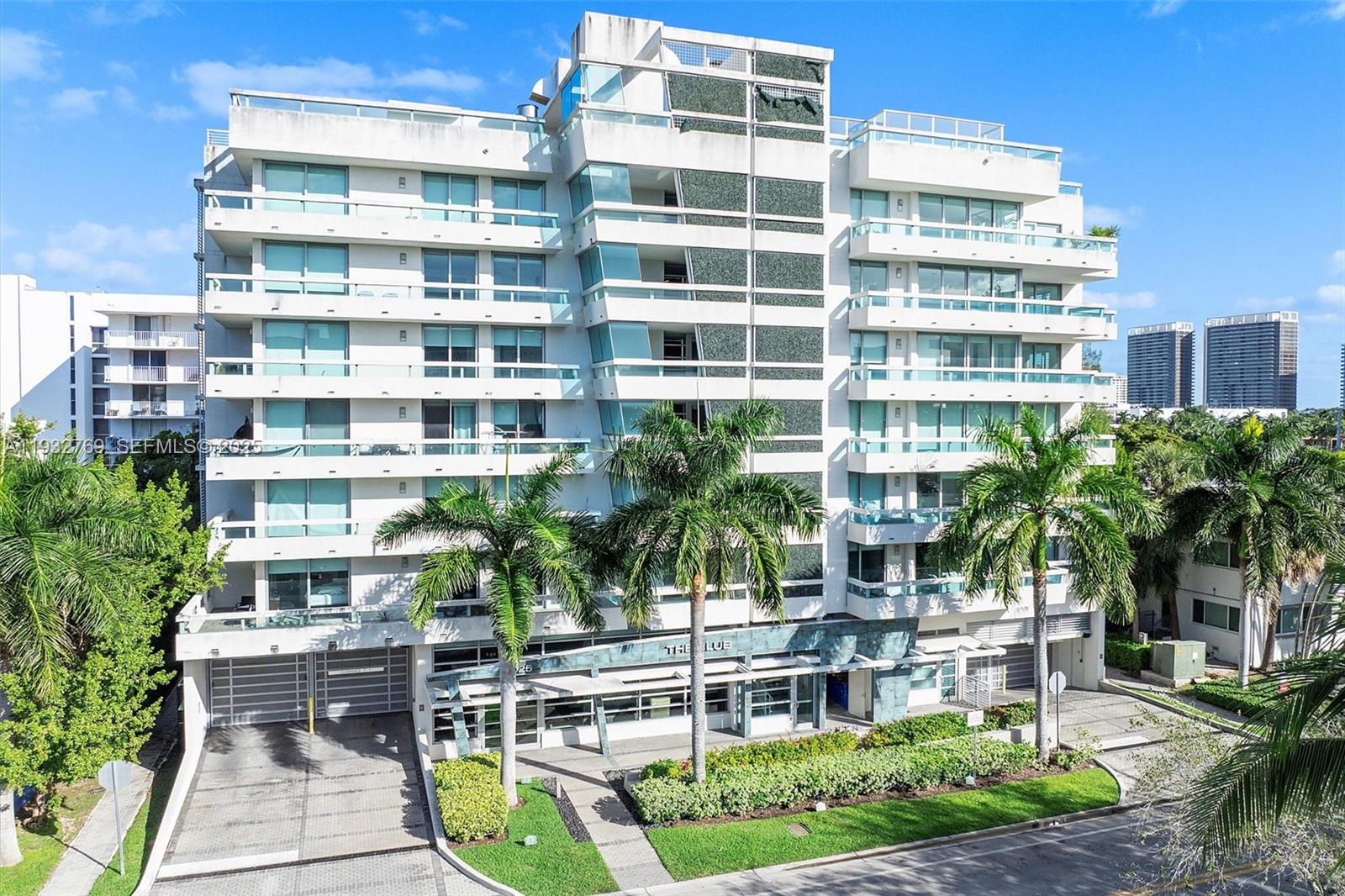 image Bay Harbor Club45