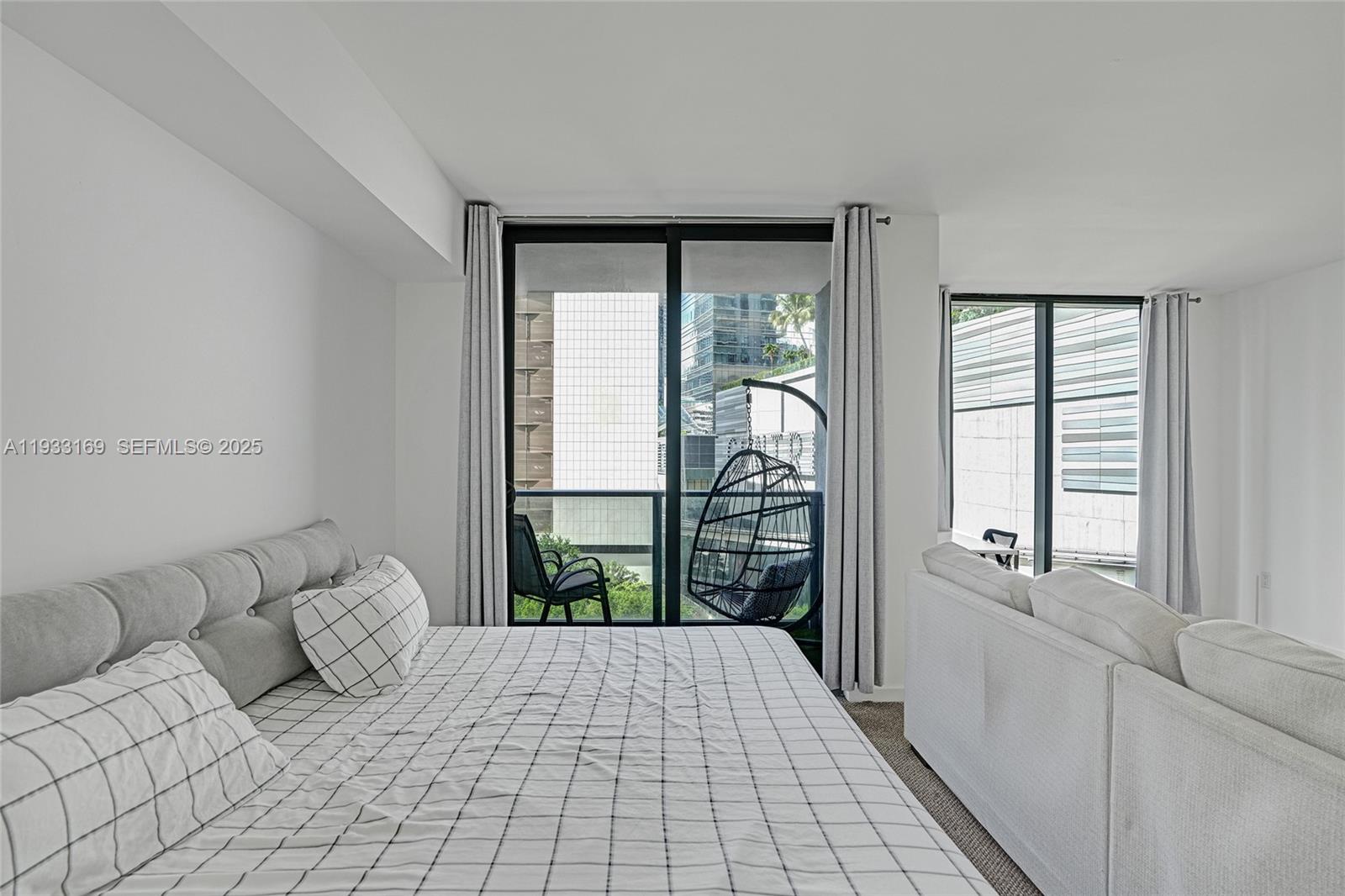 31 SE 6th St #805 Miami, FL 33131