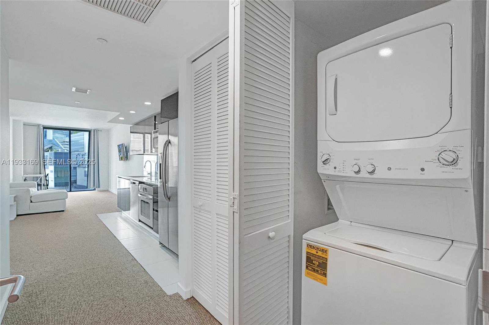 31 SE 6th St #805 Miami, FL 33131