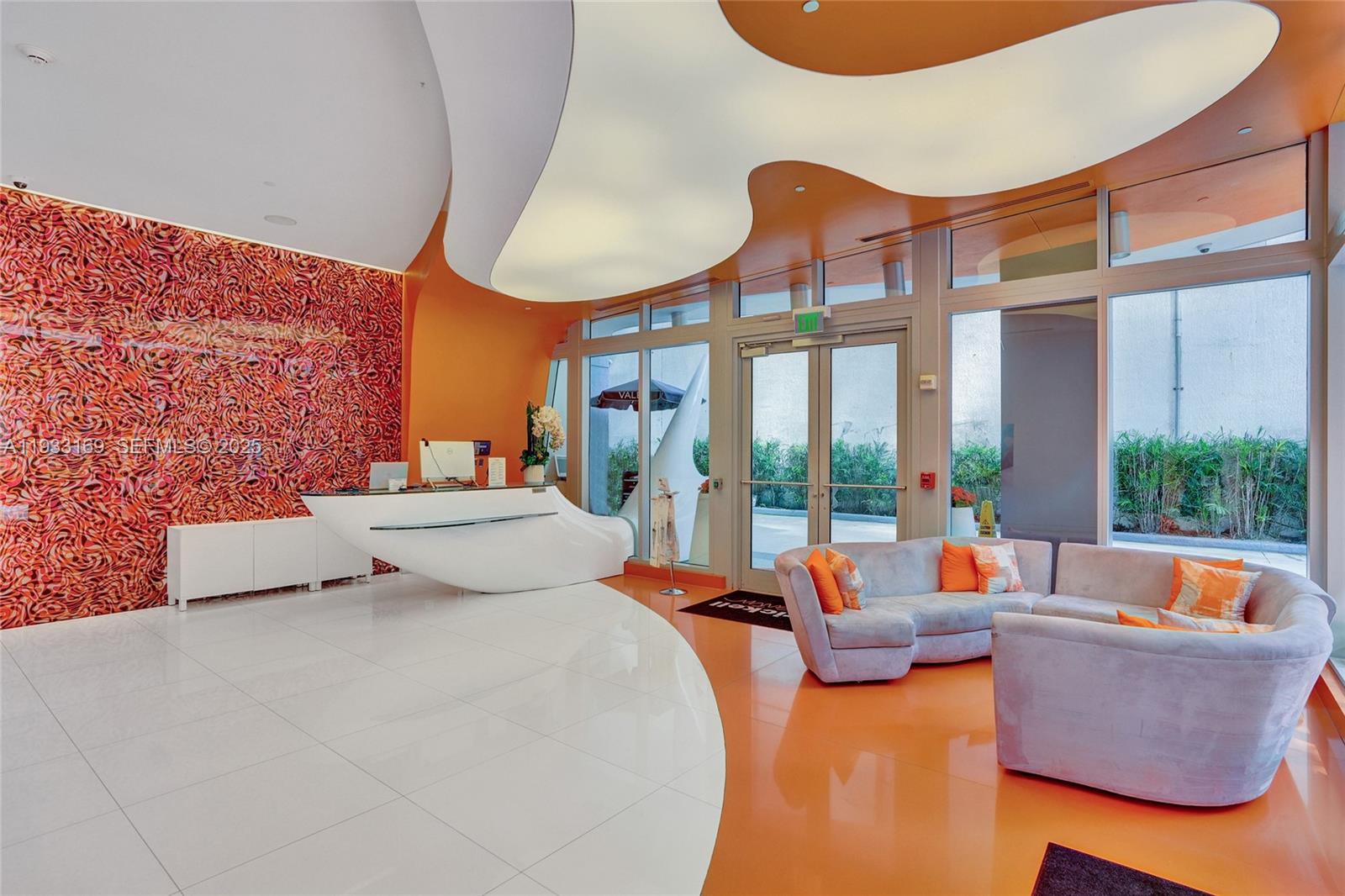 31 SE 6th St #805 Miami, FL 33131