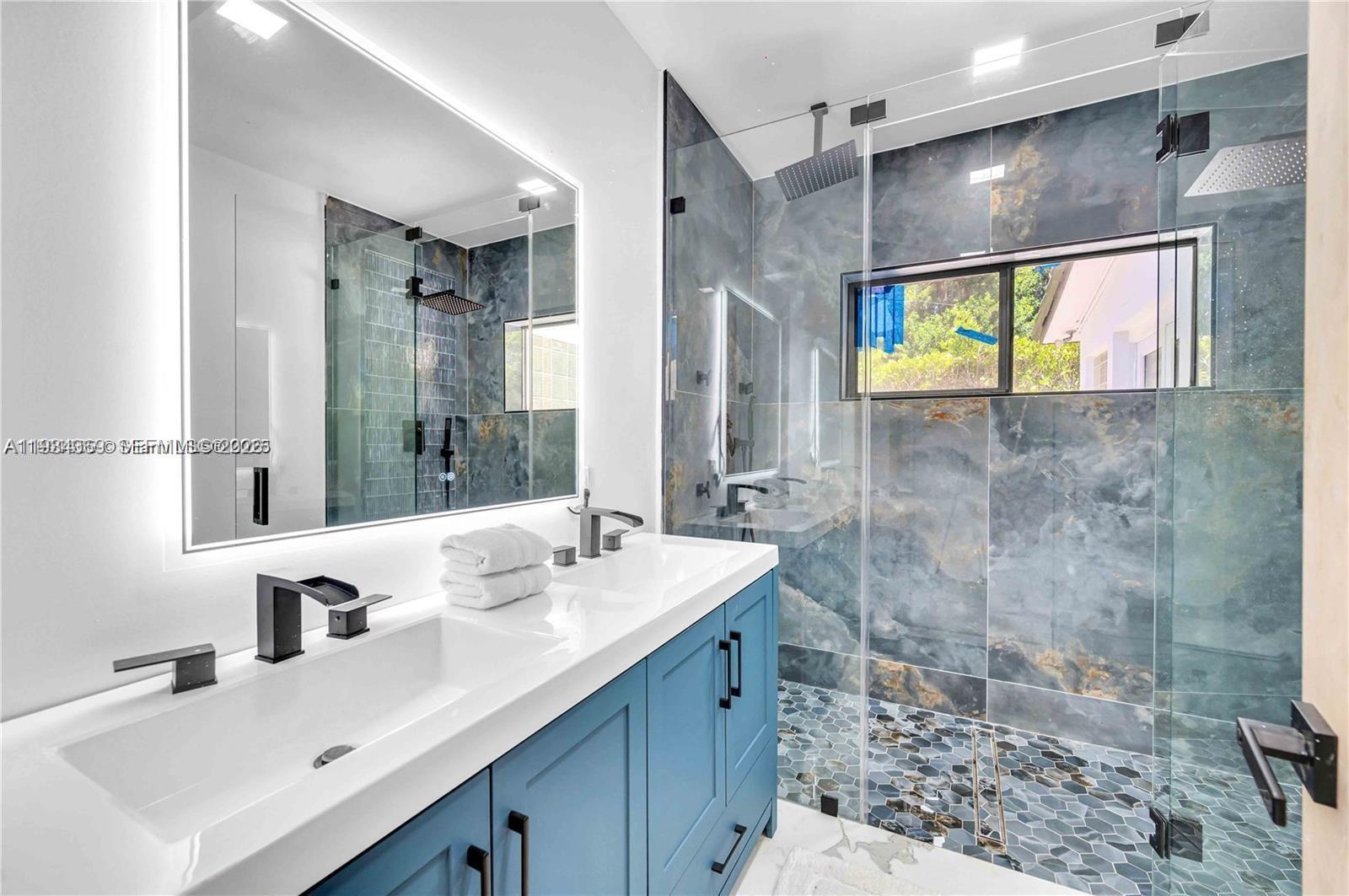 4708 Alton Rd Miami Beach, FL 33140