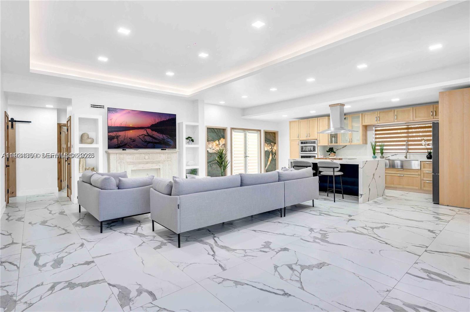 4708 Alton Rd Miami Beach, FL 33140