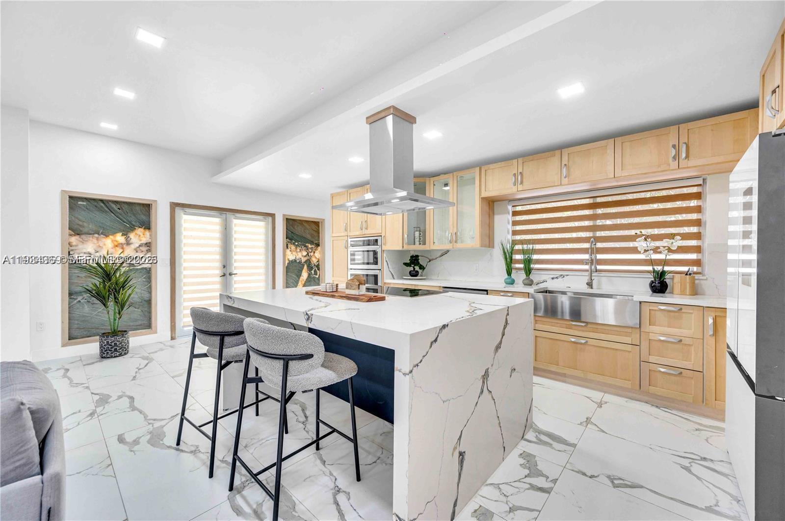 4708 Alton Rd Miami Beach, FL 33140