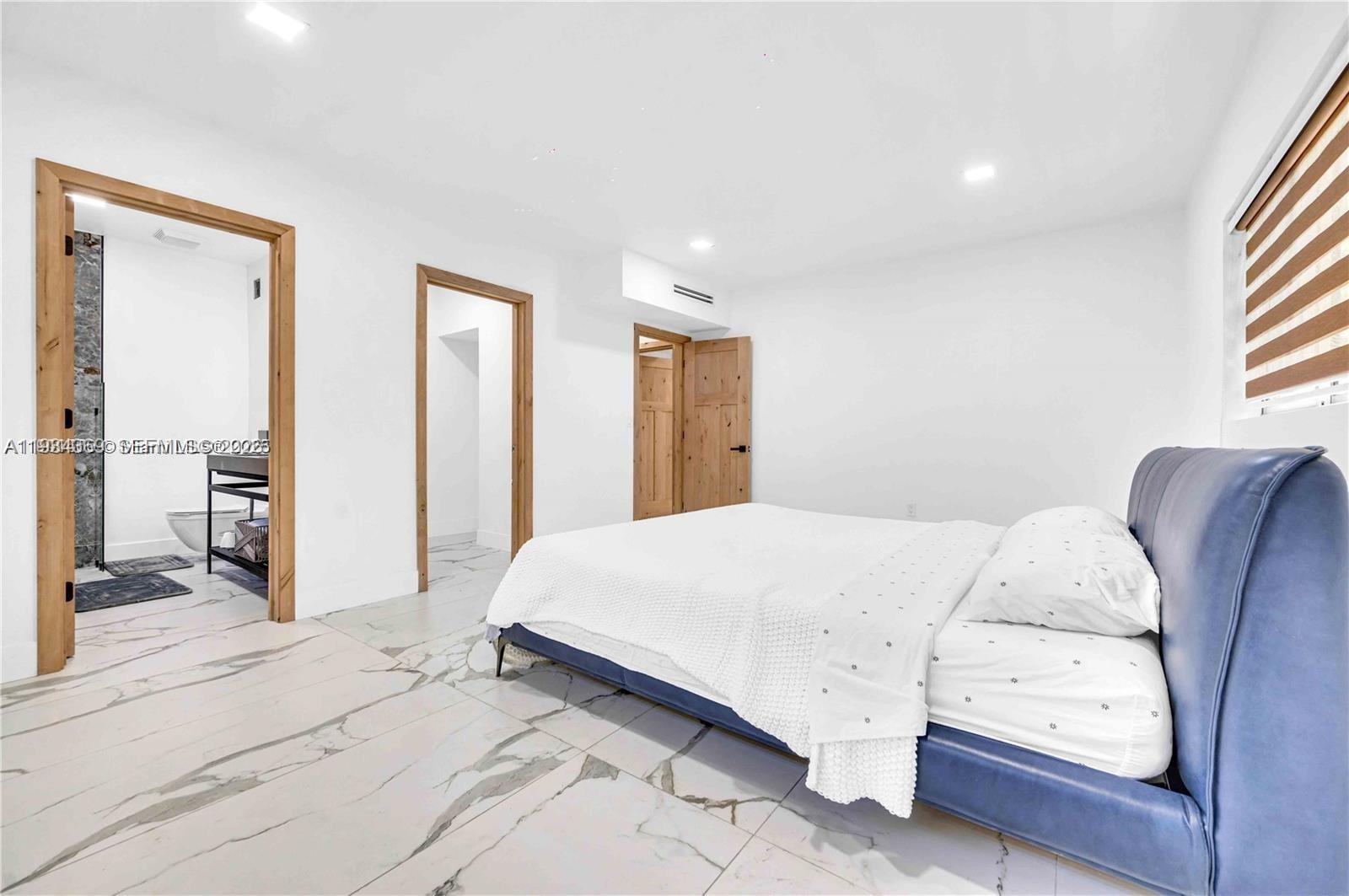 4708 Alton Rd Miami Beach, FL 33140