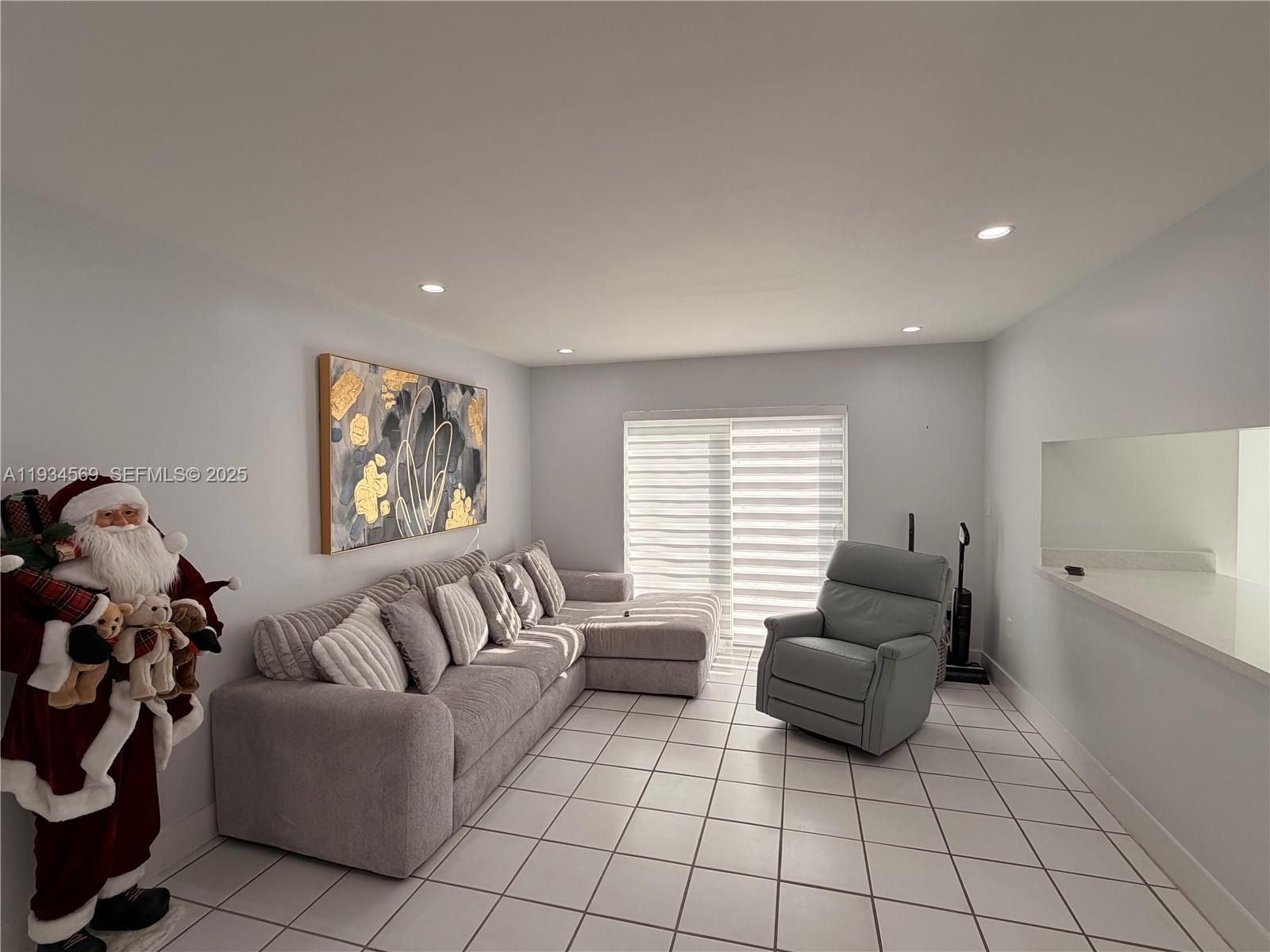 Undisclosed Address Hialeah, FL 33015