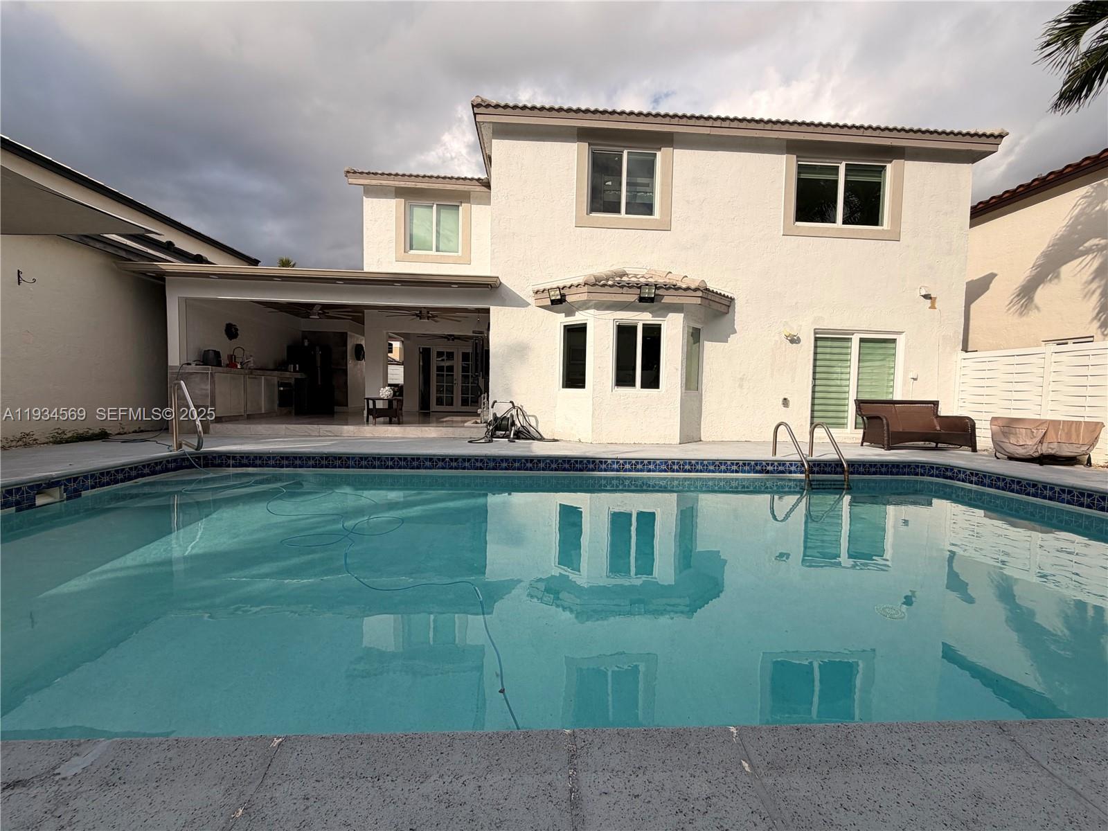 Undisclosed Address Hialeah, FL 33015