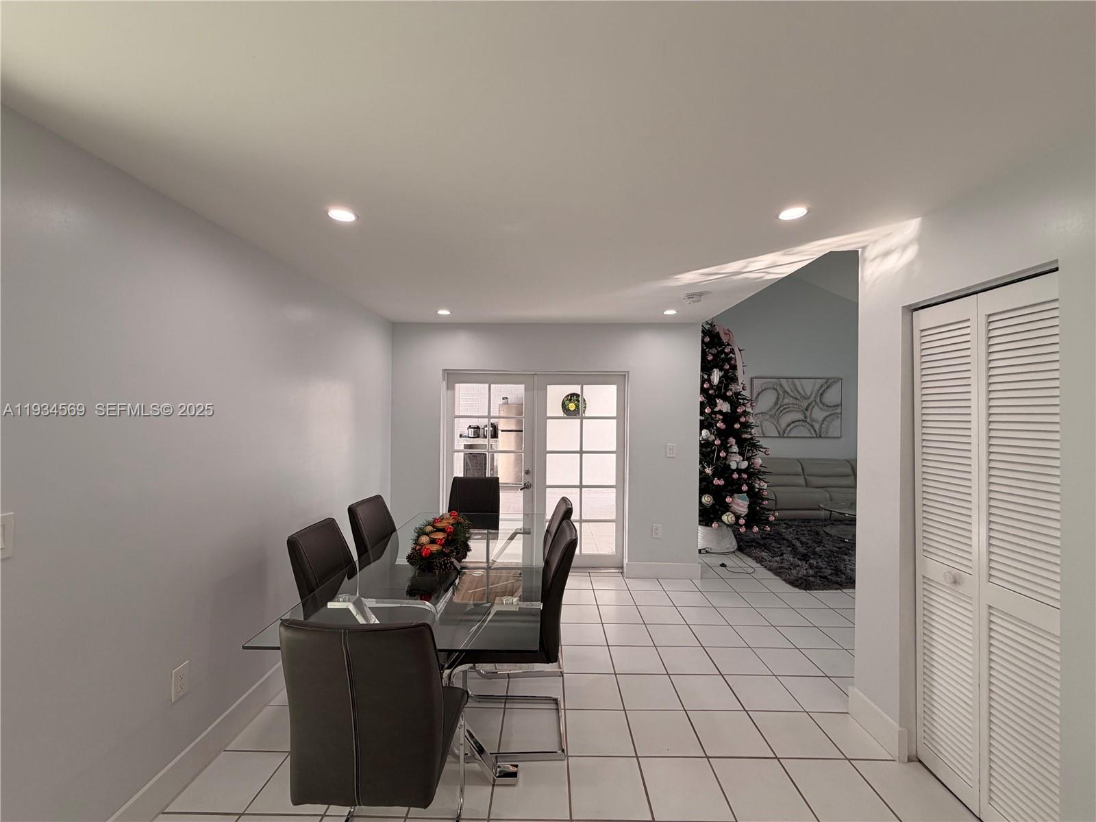 Undisclosed Address Hialeah, FL 33015