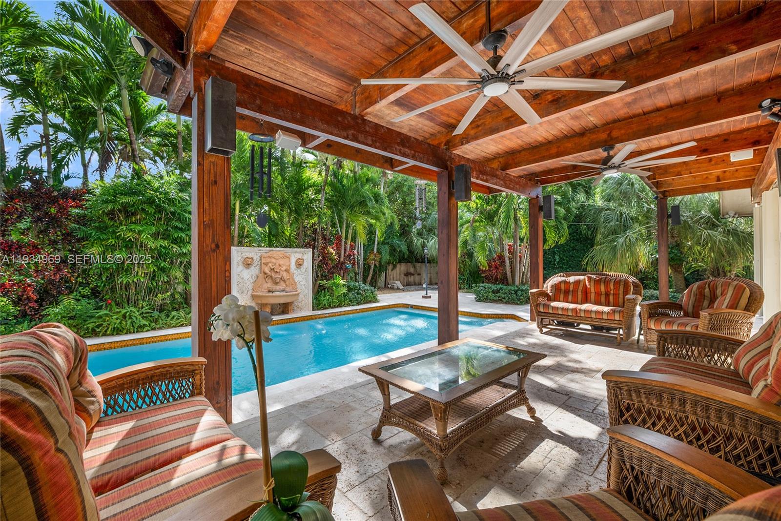 7524 SW 78th Ter Miami, FL 33143