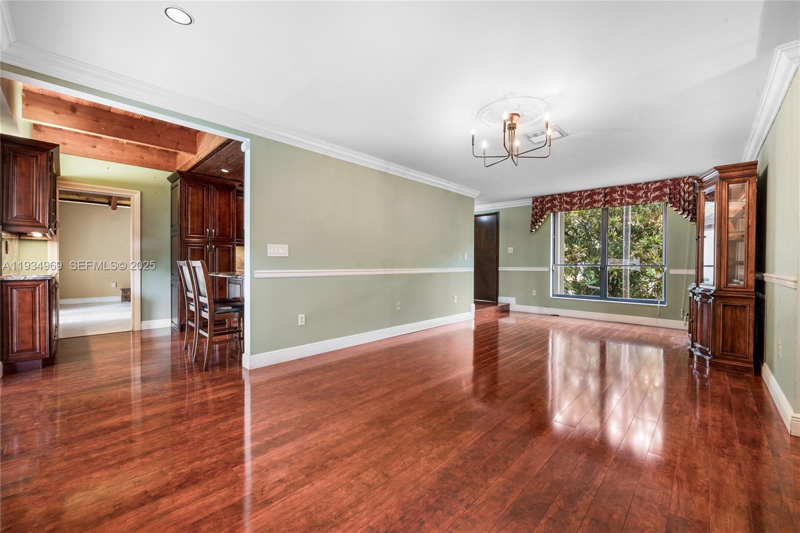 7524 SW 78th Ter Miami, FL 33143