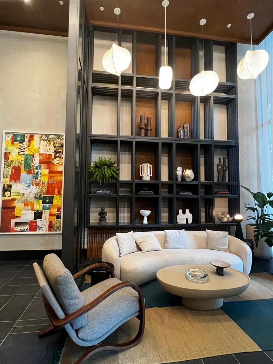 image The Crosby Miami Worldcenter43