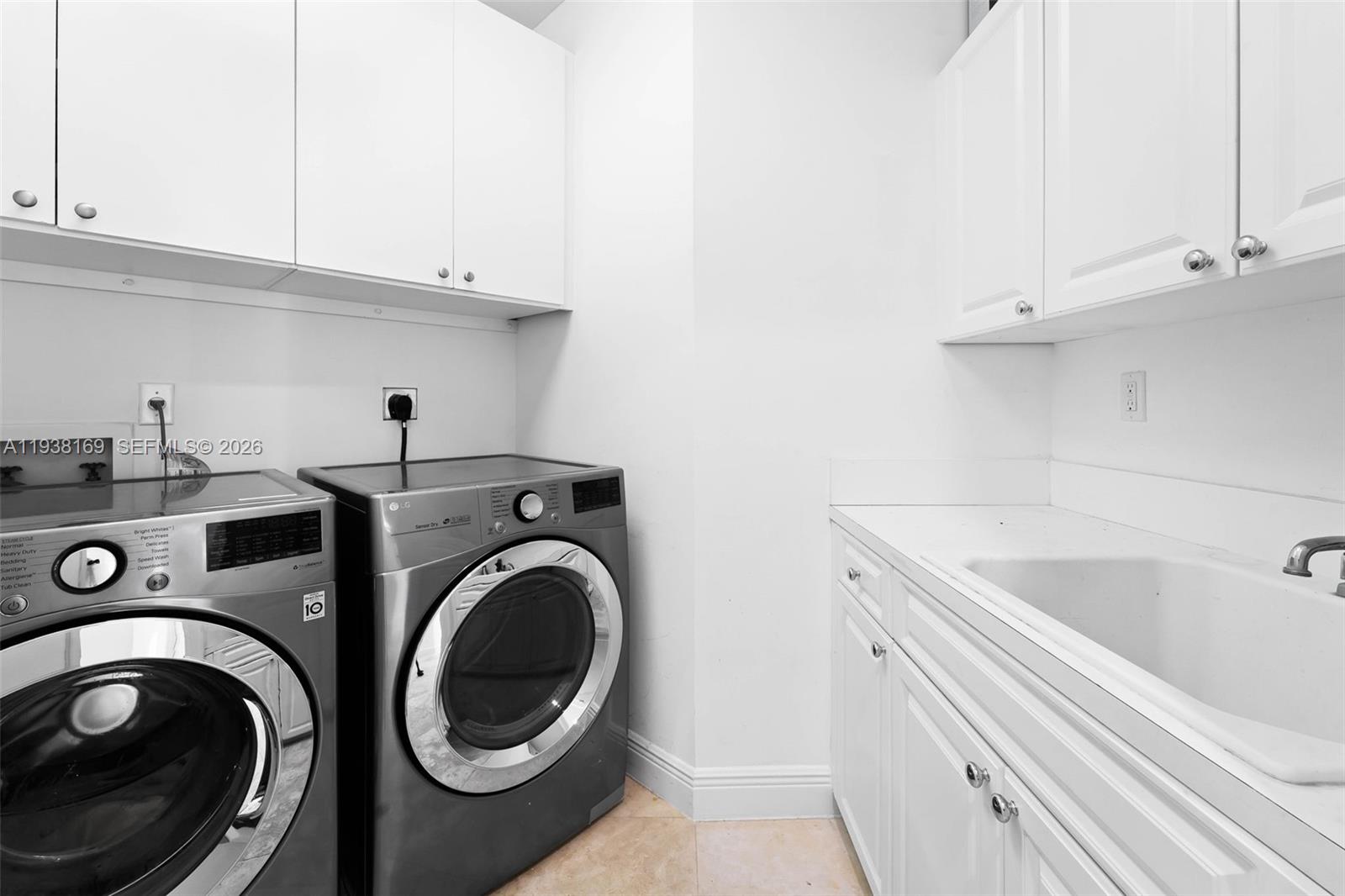 1490 Cleveland Rd Miami Beach, FL 33141