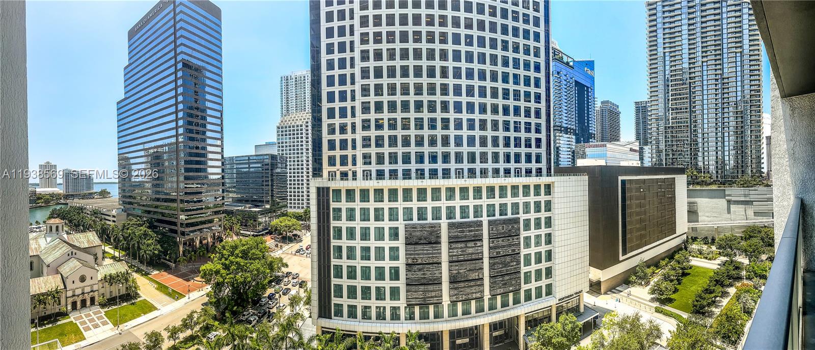 image 500 Brickell East6