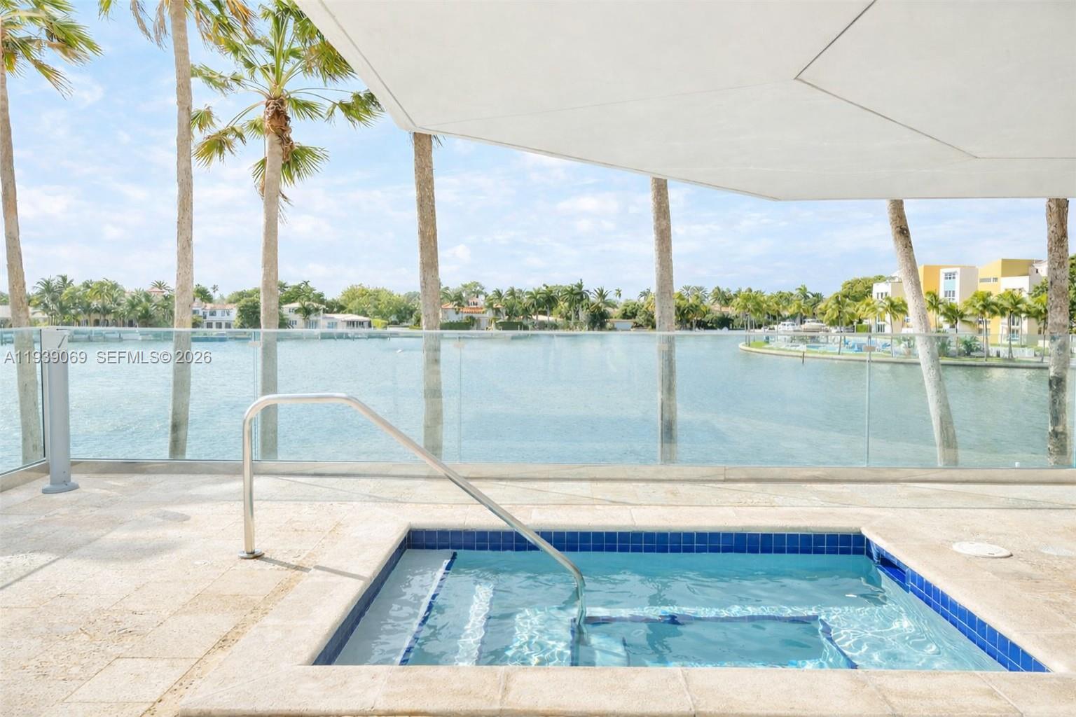 5900 Collins Ave #1405 Miami Beach, FL 33140