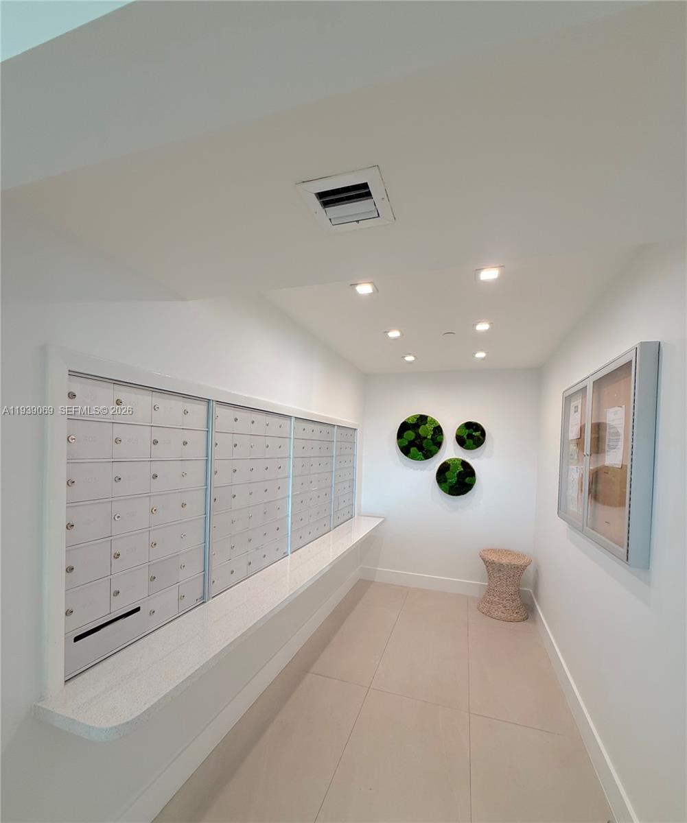 5900 Collins Ave #1405 Miami Beach, FL 33140