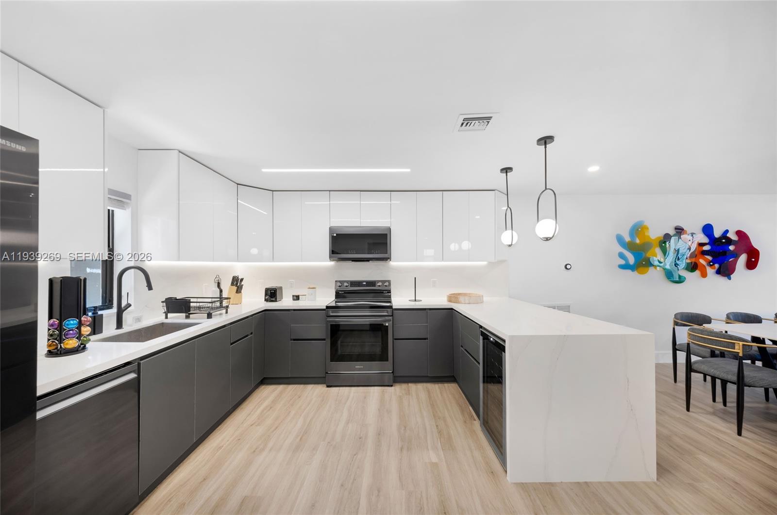 111 NW 53rd St Miami, FL 33127