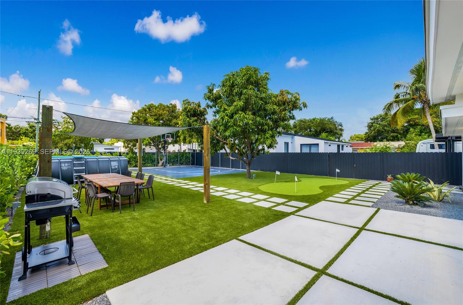 111 NW 53rd St Miami, FL 33127