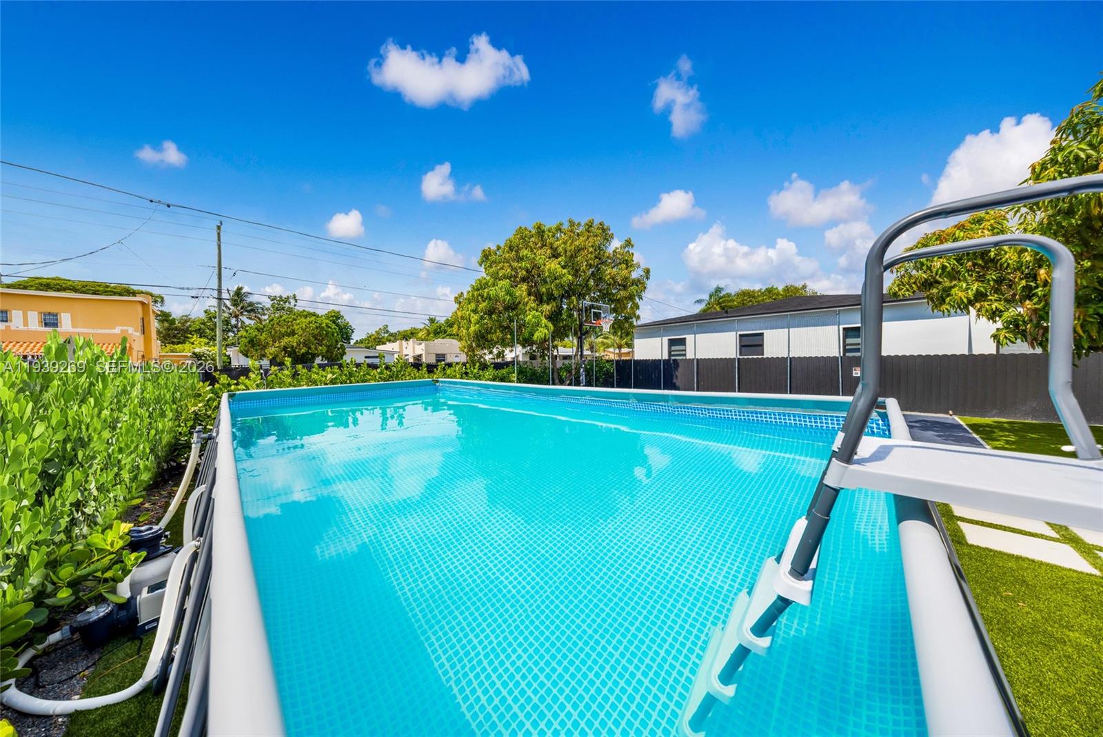 111 NW 53rd St Miami, FL 33127