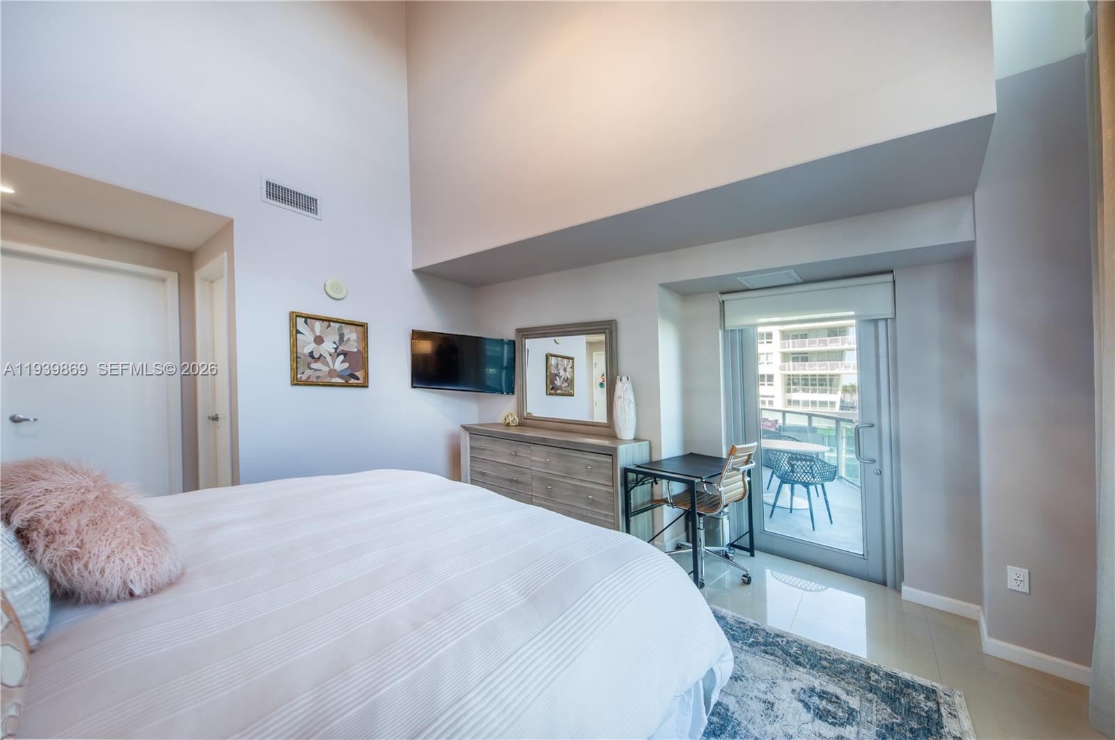 3301 NE 1st Ave #M0606 Miami, FL 33137