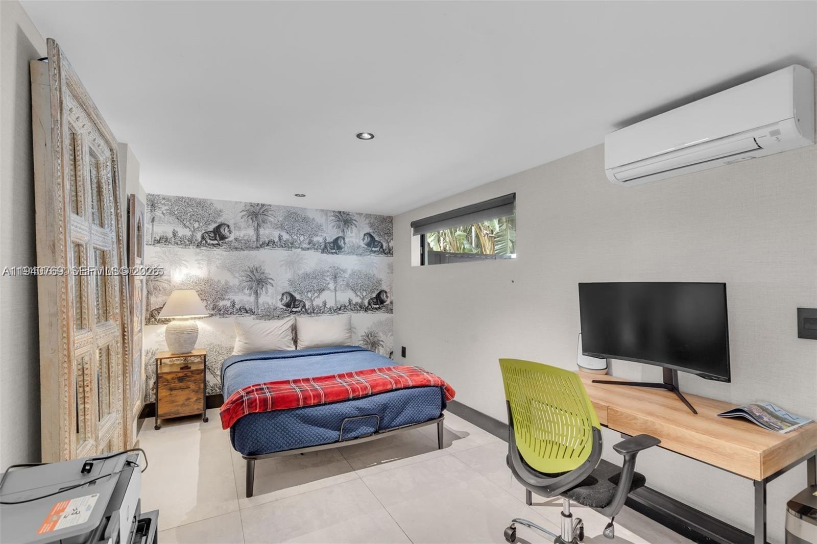 9015 NE 10th Ave Miami, FL 33138