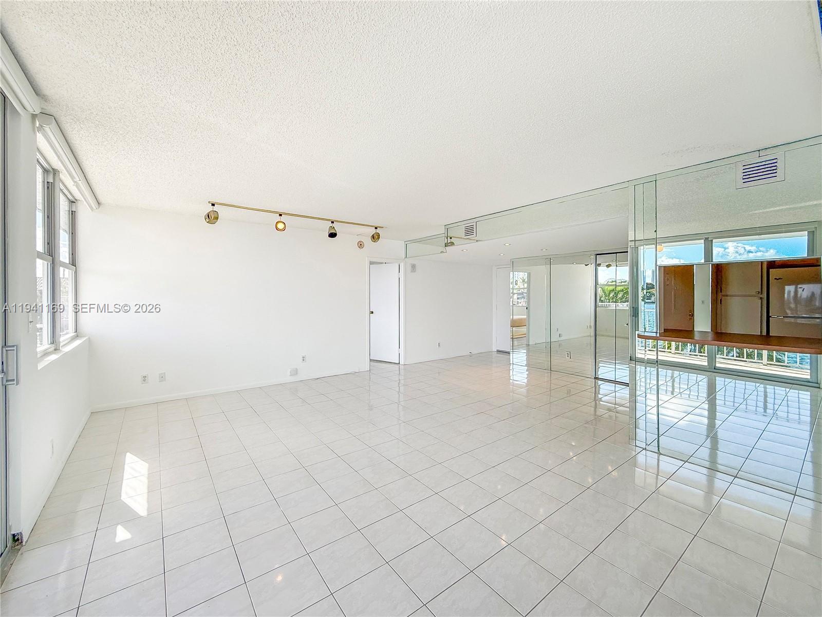16570 NE 26th Ave #2J North Miami Beach, FL 33160