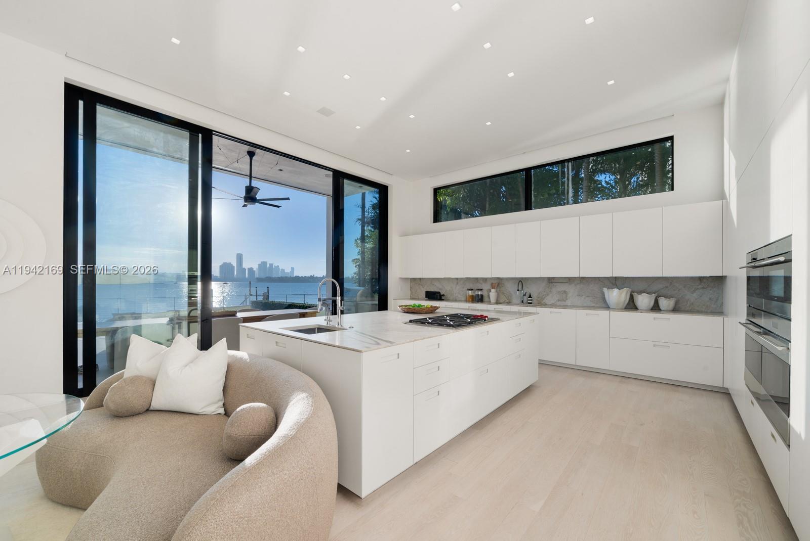 33 E Dilido Dr Miami Beach, FL 33139