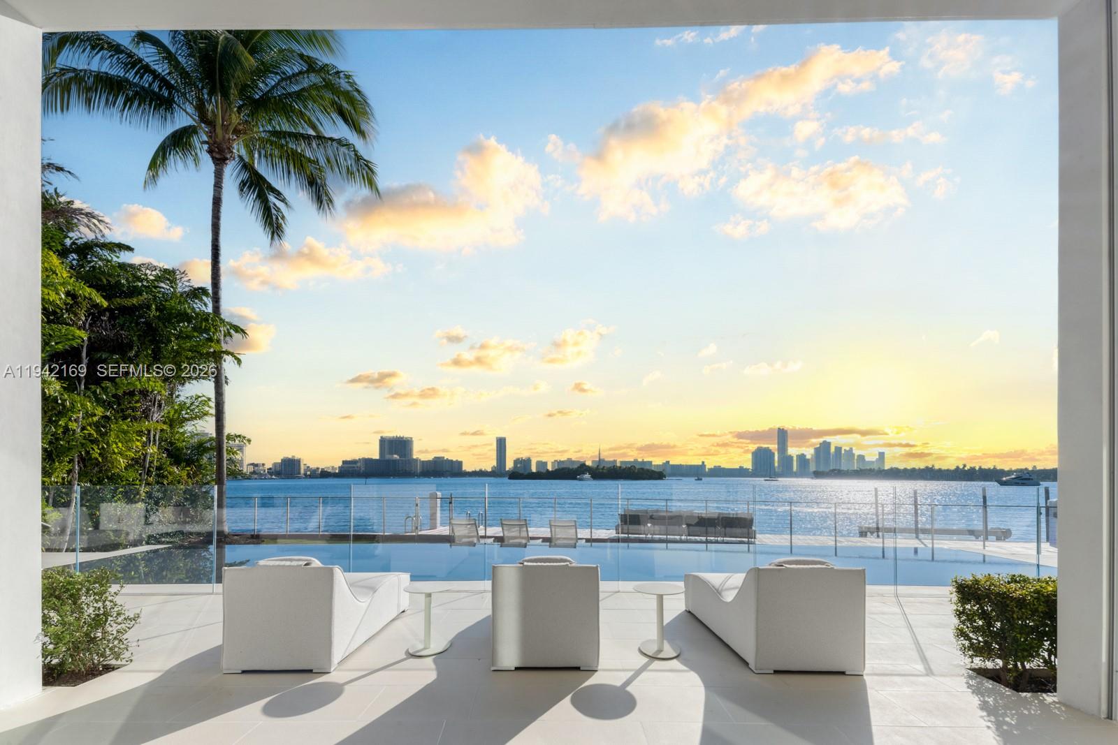 33 E Dilido Dr Miami Beach, FL 33139