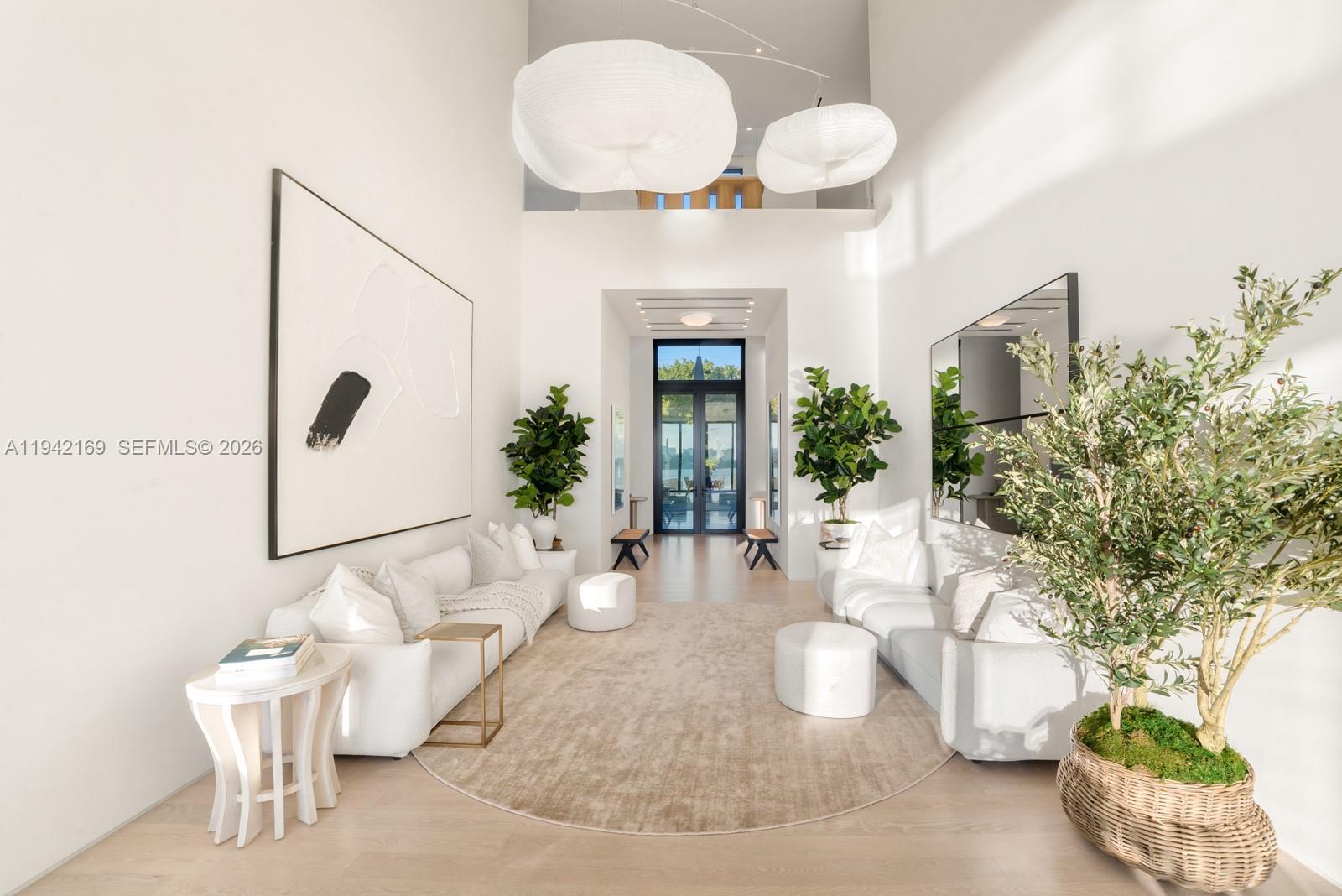 33 E Dilido Dr Miami Beach, FL 33139