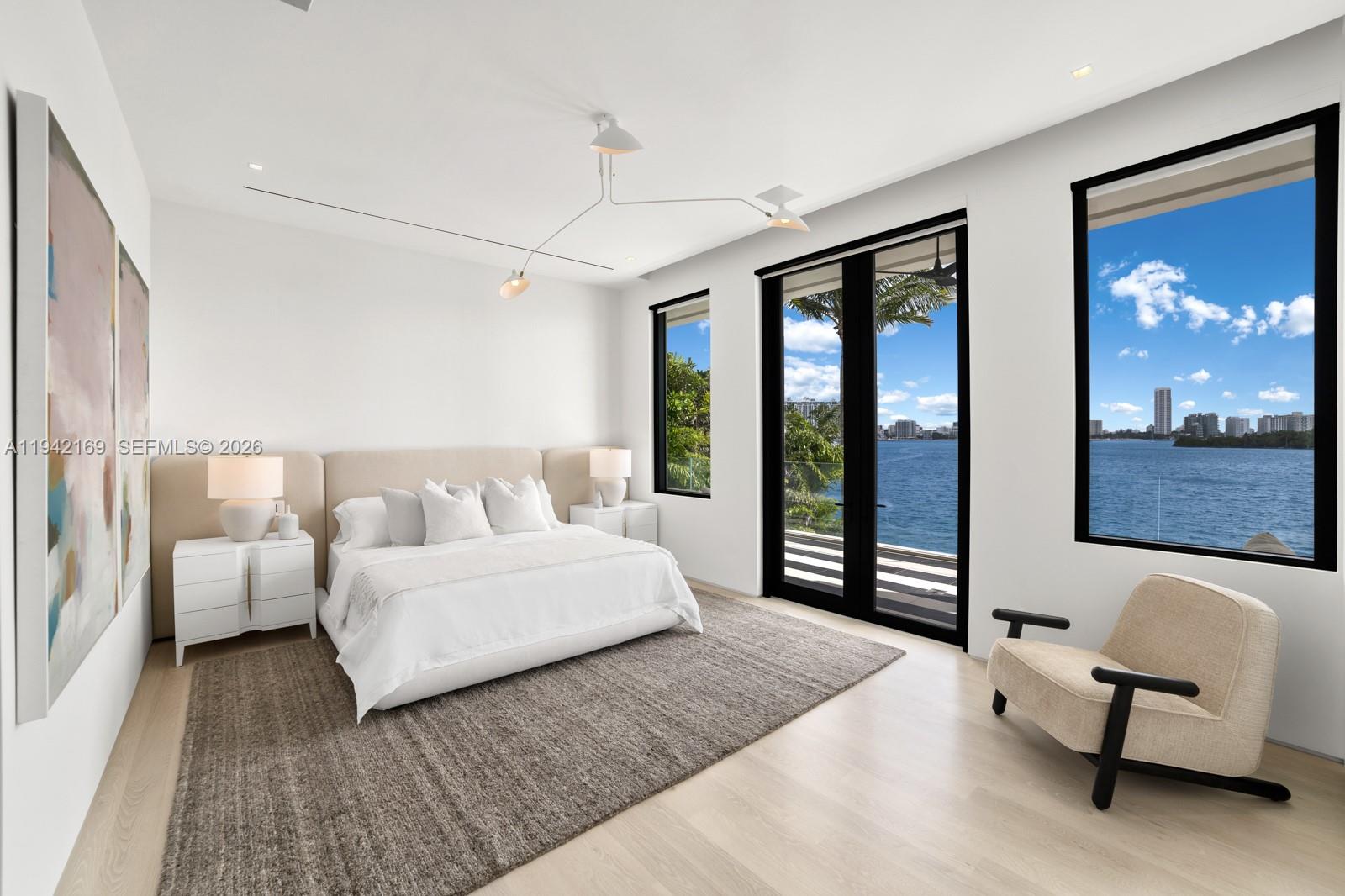 33 E Dilido Dr Miami Beach, FL 33139