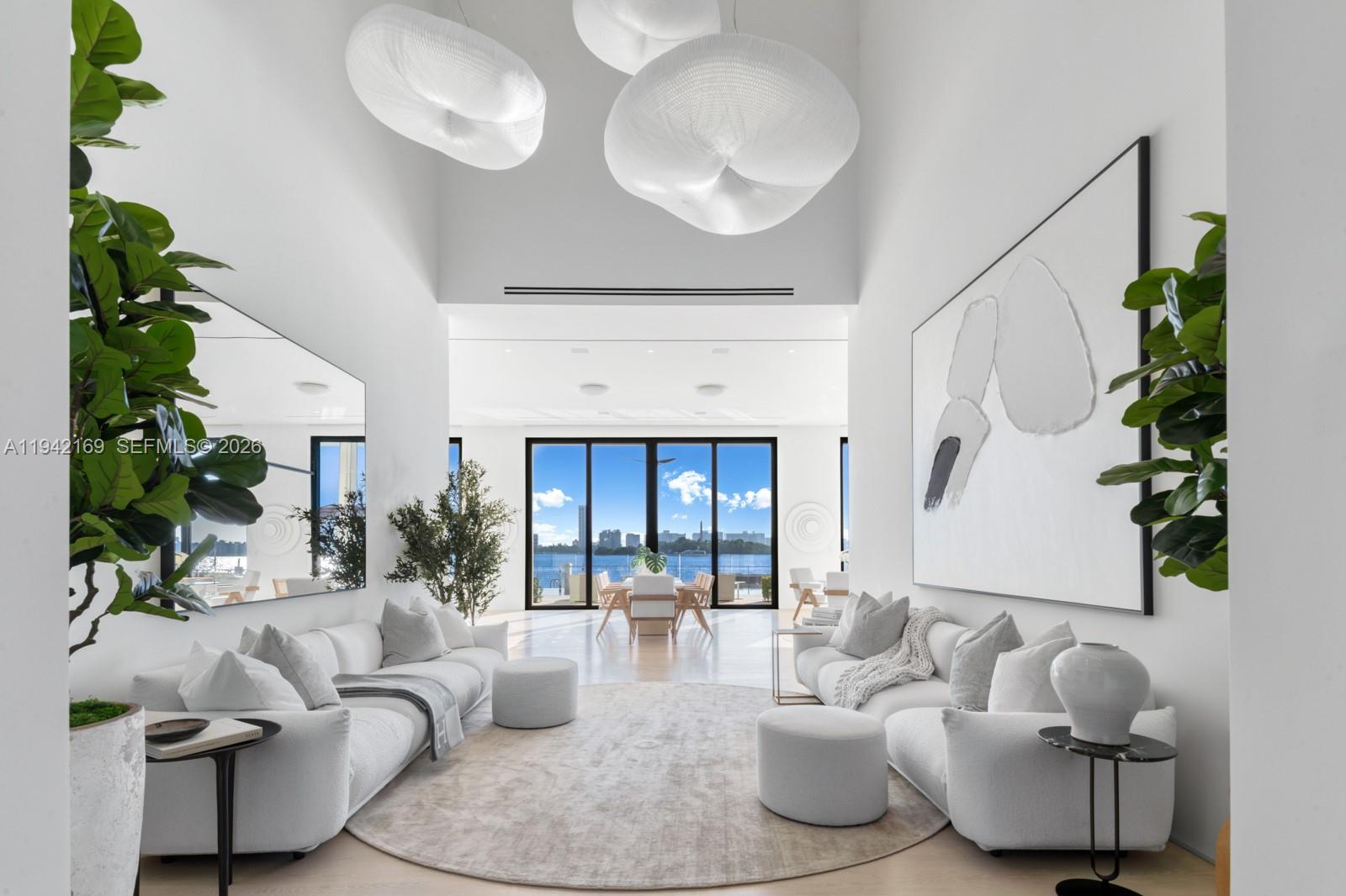 33 E Dilido Dr Miami Beach, FL 33139