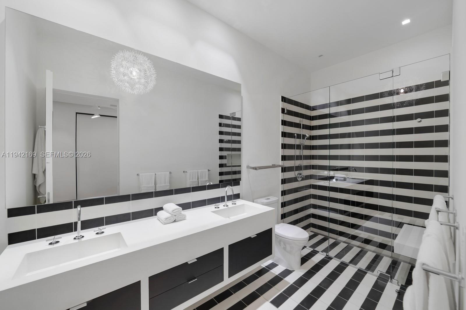 33 E Dilido Dr Miami Beach, FL 33139