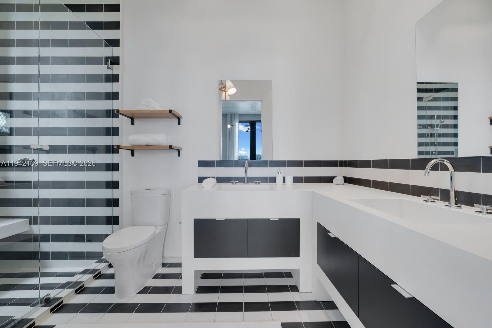 33 E Dilido Dr Miami Beach, FL 33139