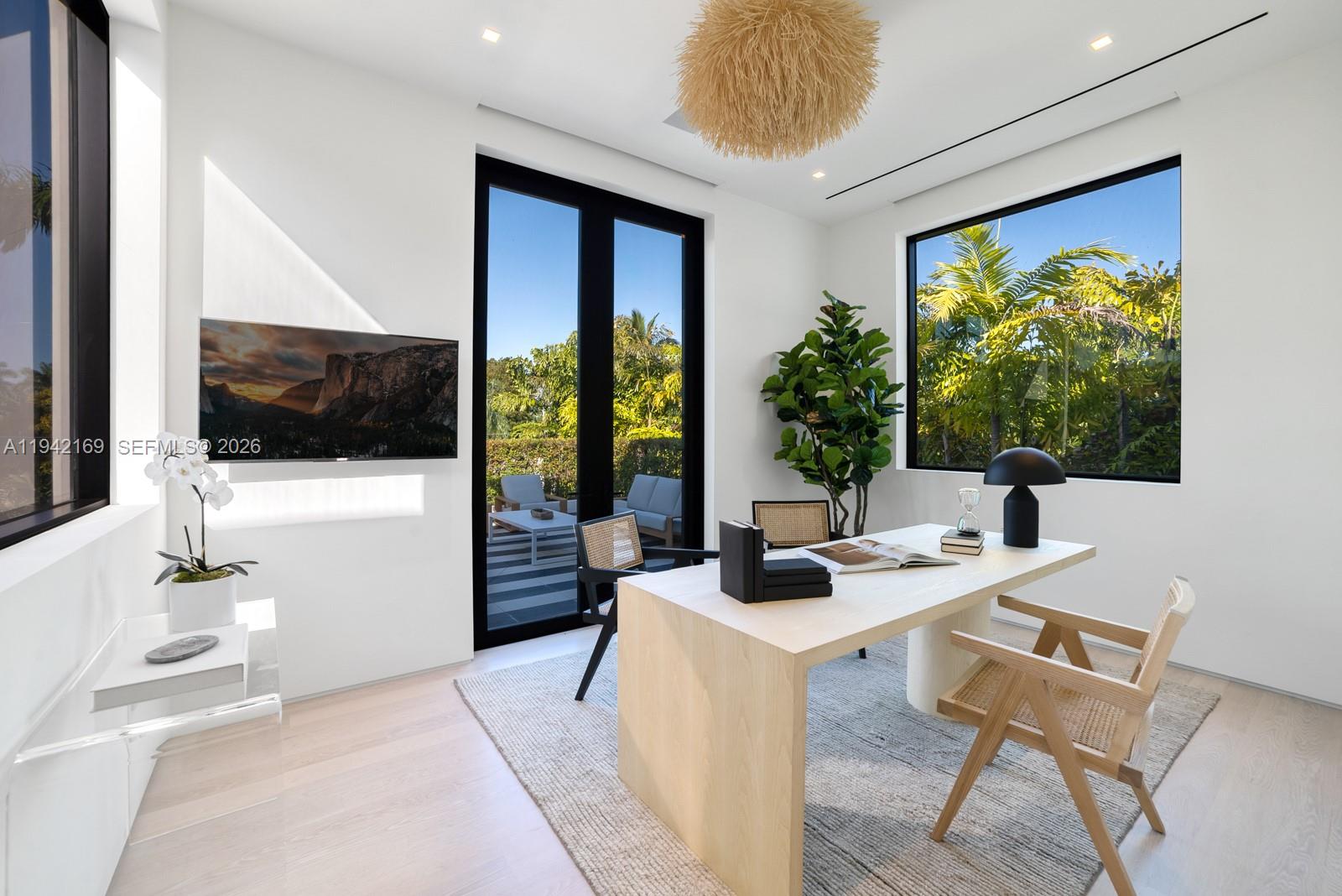 33 E Dilido Dr Miami Beach, FL 33139