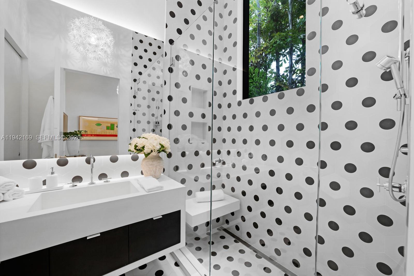 33 E Dilido Dr Miami Beach, FL 33139