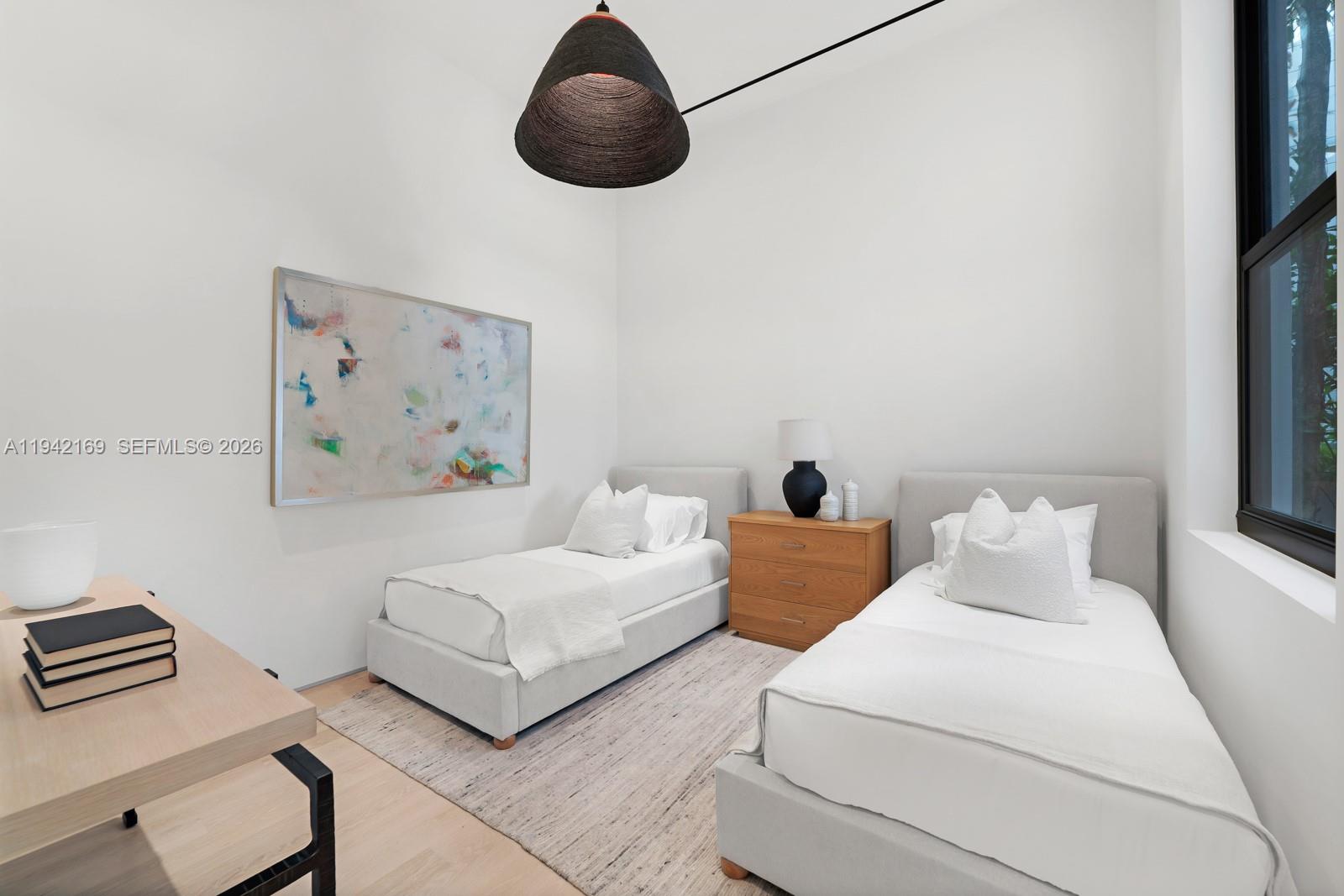 33 E Dilido Dr Miami Beach, FL 33139