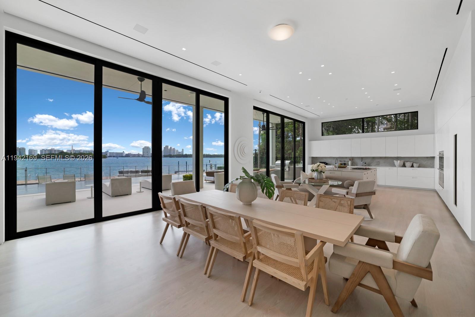 33 E Dilido Dr Miami Beach, FL 33139