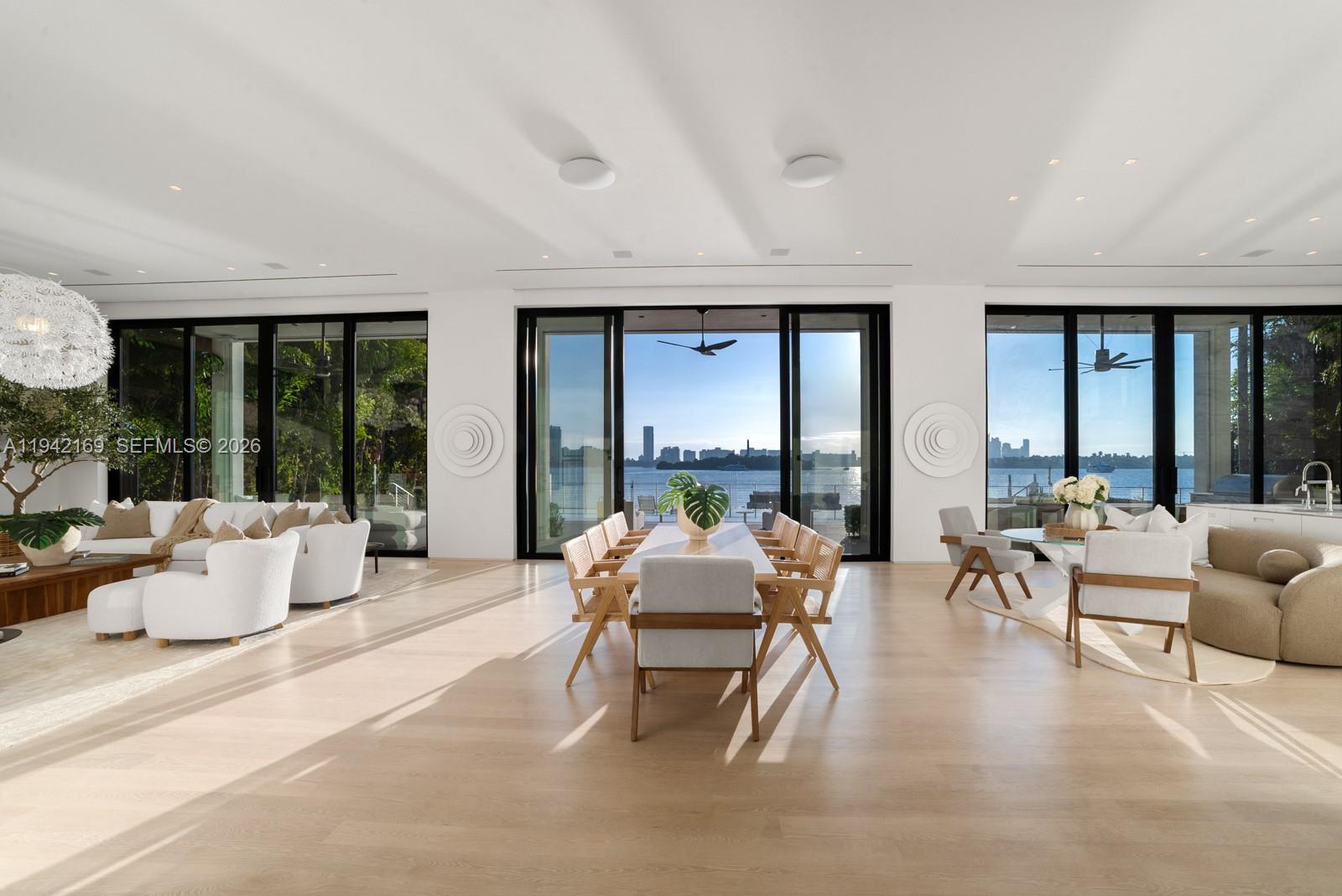 33 E Dilido Dr Miami Beach, FL 33139