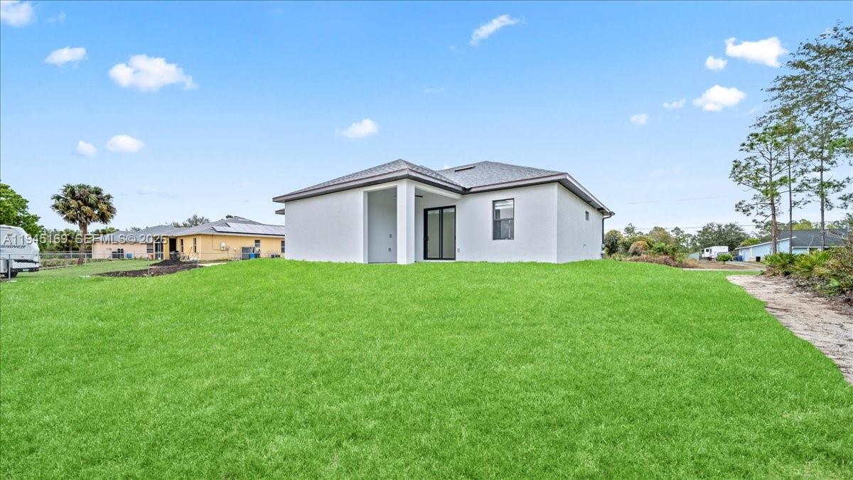 705 8th Ave Lehigh Acres, FL 33972