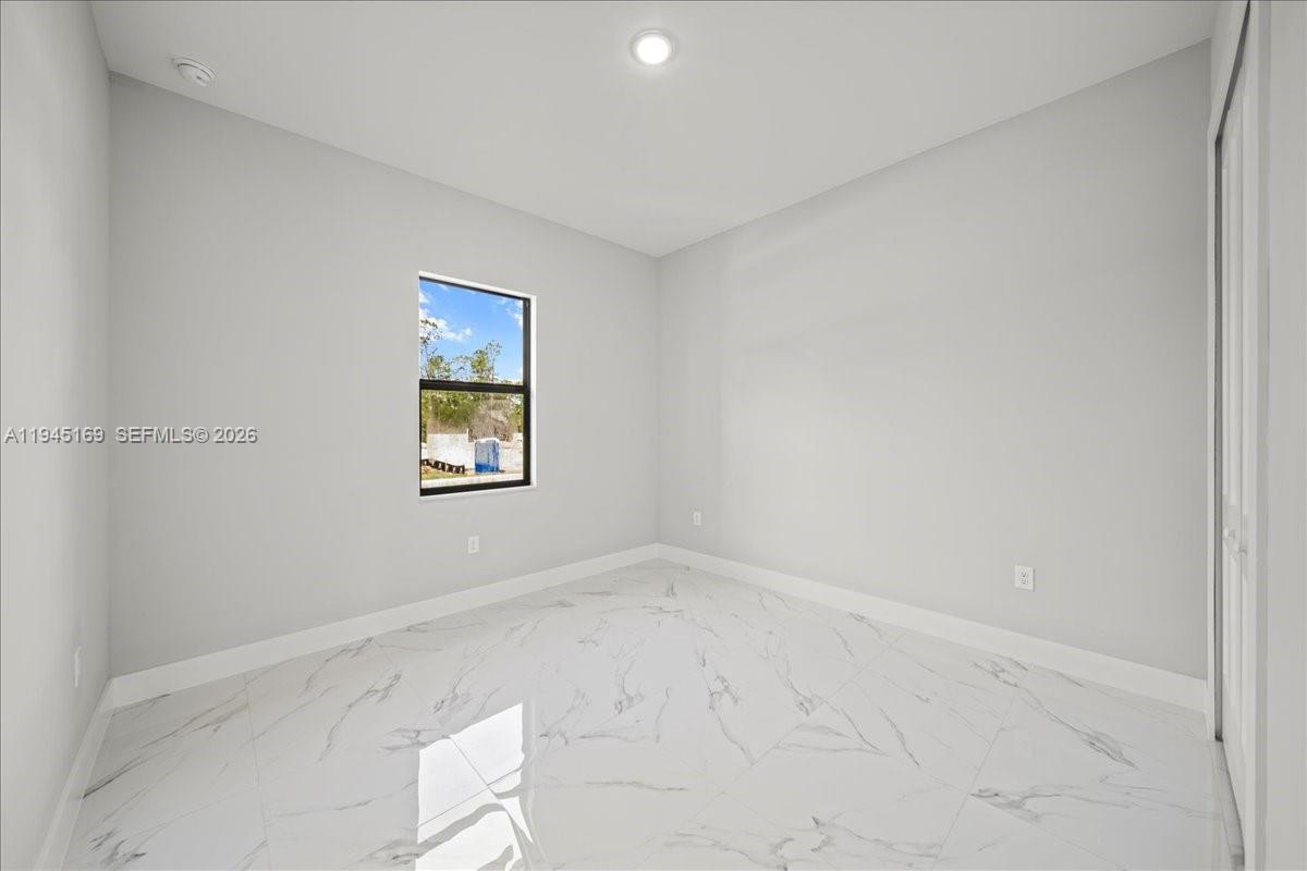 705 8th Ave Lehigh Acres, FL 33972